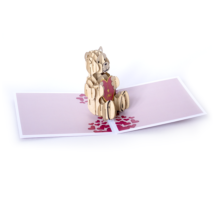 Объемная 3D открытка «Мишка с сердцем»